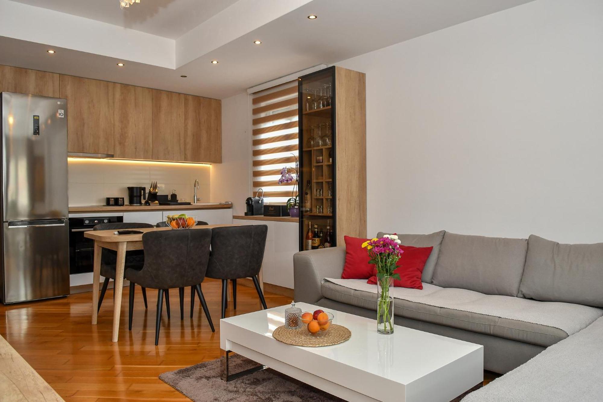 Apartment Moderan Dvosoban Stan *